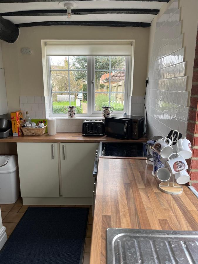 Field Cottage Whittlesey エクステリア 写真